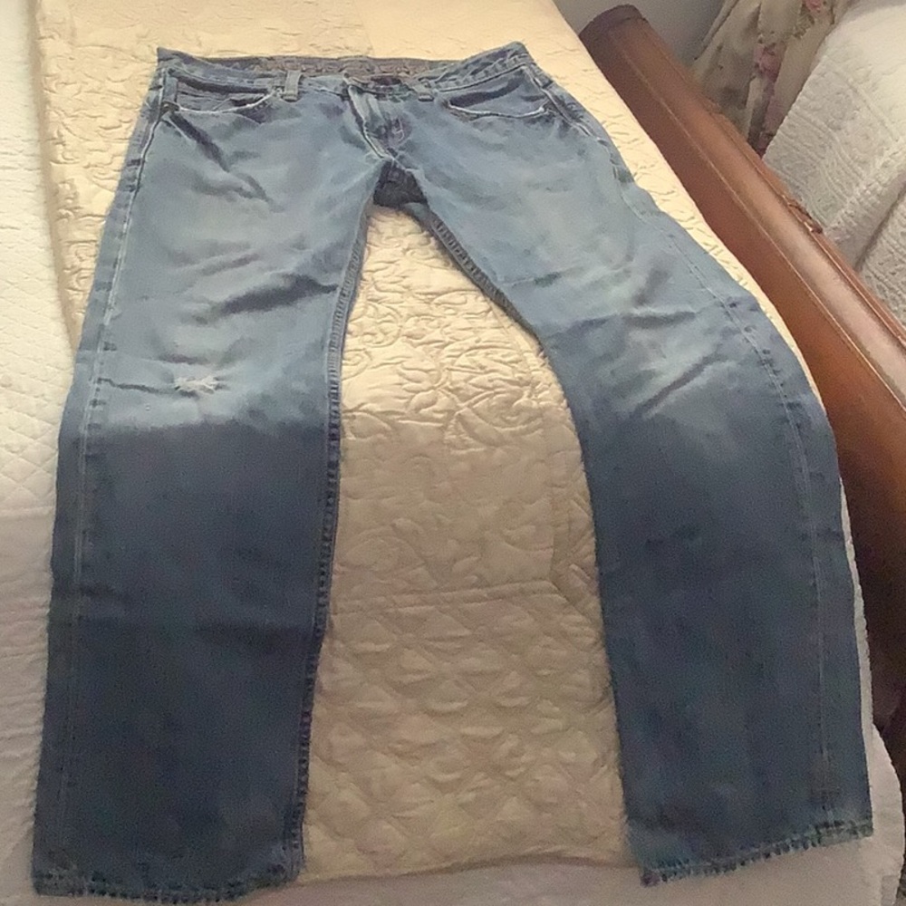 American Eagle low rise slim straight jeans